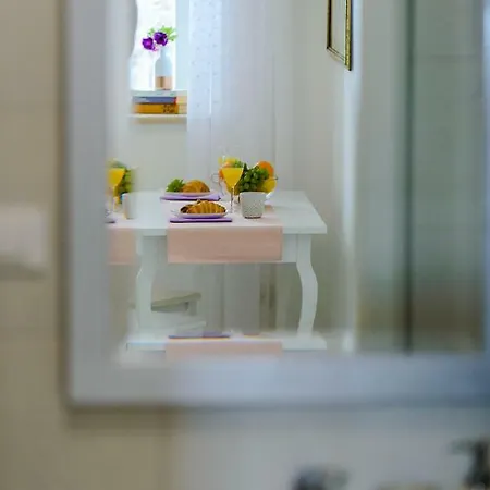 San Lorenzo Deluxe With Balcony Гостевой дом