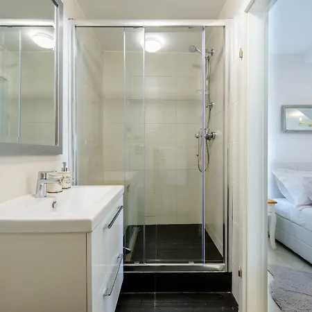 San Lorenzo Deluxe With Balcony