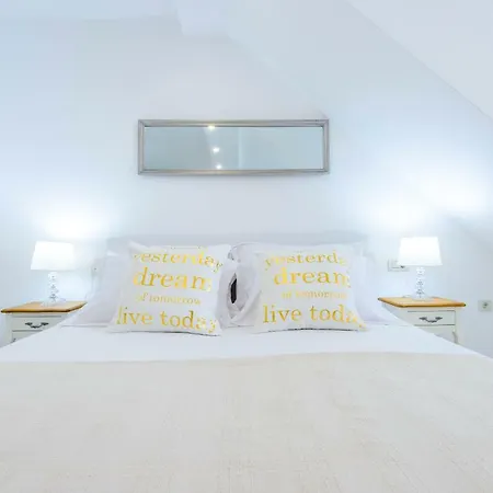 Maison d'hôtes San Lorenzo Deluxe With Balcony 4*