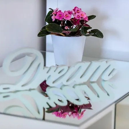 San Lorenzo Deluxe With Balcony