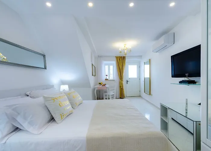 San Lorenzo Deluxe With Balcony Dubrownik